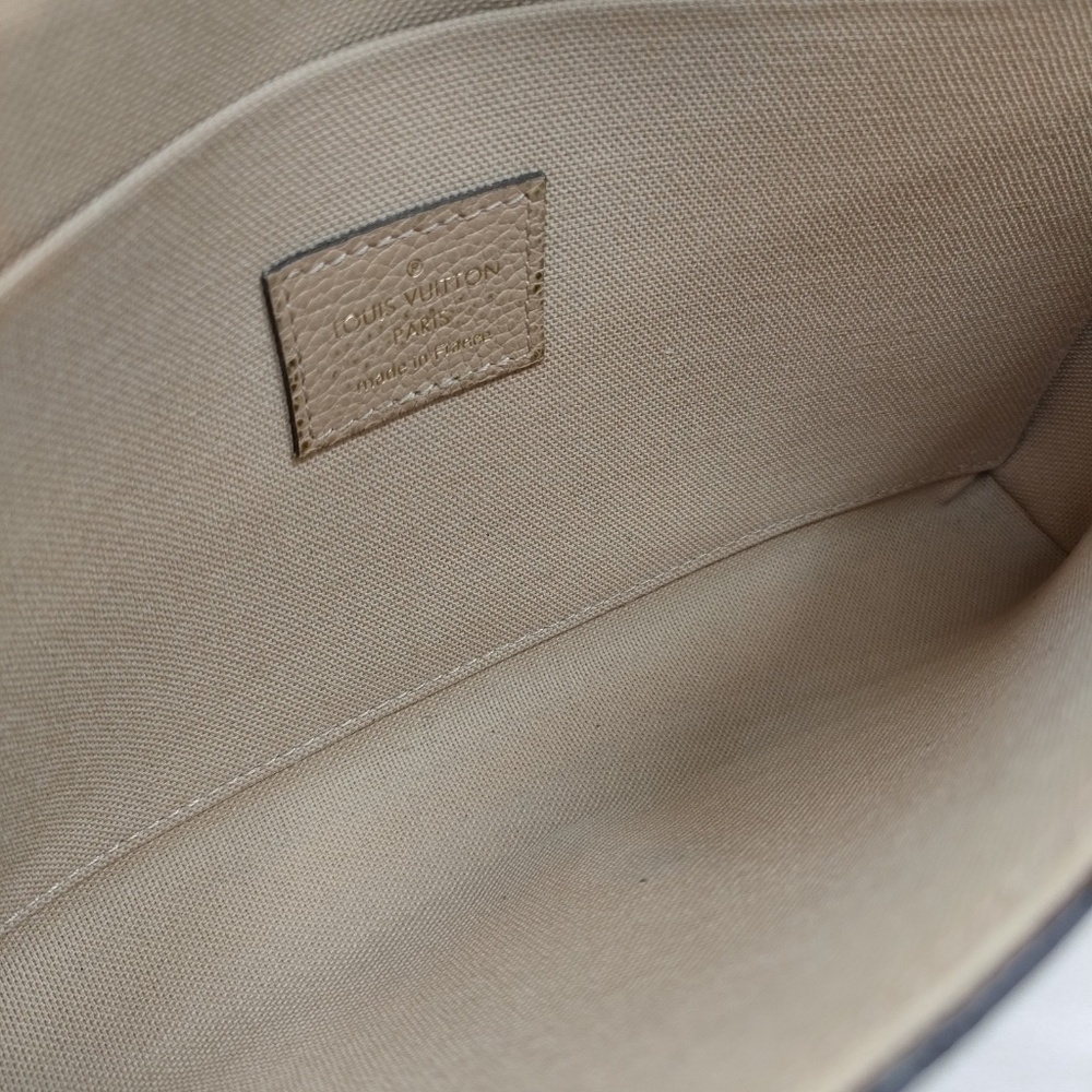 Louis Vuitton Felicie - Picture 8 of 16